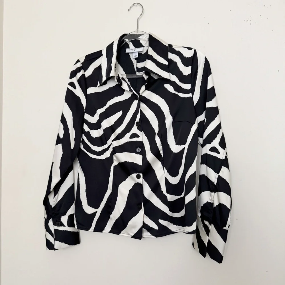 Women's Black and White Button Down Shirt